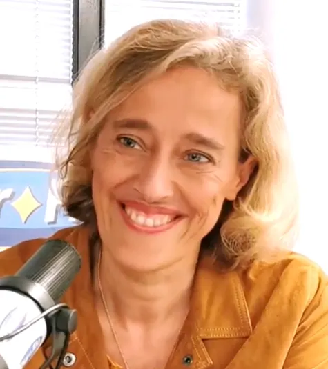 Portret van Alexandra Henrion-Caude